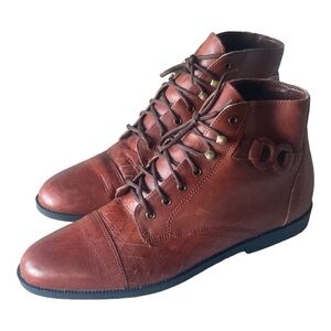 LEATHER COLLECTION Lace-Up Ankle Booties 5/8” Heel Brown Leather Women’s…